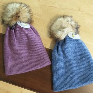 🆕NWT Bundle of 2♥️ Knit Hats